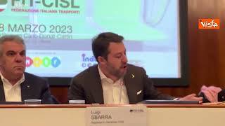Salvini: A chi posta video online di teppismo bloccherei i social