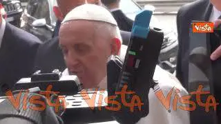 Papa Francesco: Come mi sento? Ancora vivo