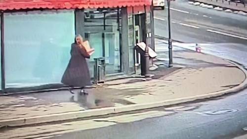 Fuori dal bar prima dell'esplosione: il video dell'attentatrice di San Pietroburgo