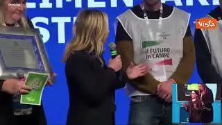 Meloni: Ragioniamo su liceo del Made in Italy per unire cultura e la nostra identità