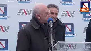 De Luca al sindaco di Ercolano: E' il Brad Pitt dei sindaci campani