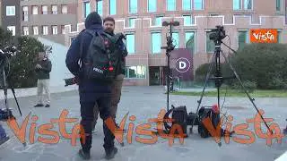 Berlusconi ricoverato al San Raffaele, l'attesa dei giornalisti davanti all'ospedale