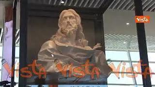 Svelamento "Salvator Mundi" del Bernini all'inaugurazione della nuova area d'imbarco di Fiumicino