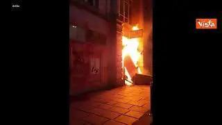 Proteste per riforma delle pensioni in Francia, a Rennes incendiato ingresso stazione della Polizia