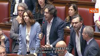 Maggioranza sotto sul Def, Silvestri: volete togliere Reddito Cittadinanza, andate a lavorare voi