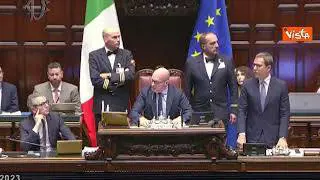 Def, Foti interviene alla Camera, scoppia la bagarre. Cori in Aula dall'opposizione
