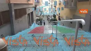 Ecco lo scudetto dipinto sulle scale dei Quartieri Spagnoli a Napoli