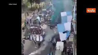 Scudetto Napoli, il corteo dei tifosi verso lo stadio per il match con la Salernitana