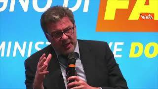 Reddito cittadinanza, Giorgetti: "Distinto tra bisognosi e chi deve darsi una mossa"