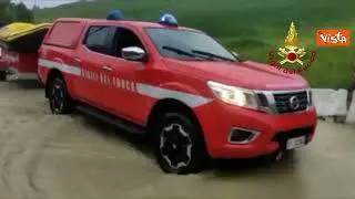 Maltempo in Emilia Romagna, strade allagate in una frazione di Imola