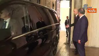 La Russa riceve Costituzione originale: "Trattiamola con molta cura, ce n'è una sola"