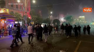 Scudetto Napoli, esplode la gioia dei tifosi a Piazza Dante