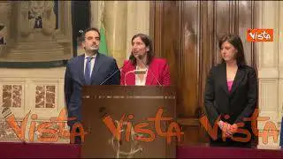 Schlein saluta i cronisti e scherza: Mi aspettano a Terni, è evidente che non sarò li alle nove