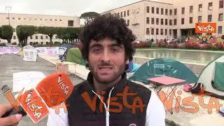 Caro affitti, le voci degli studenti in presidio con le tende alla Sapienza: "Costi insostenibili"