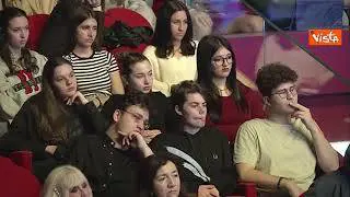 Meloni: Donne non libere se devono scegliere tra lavoro e maternità