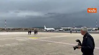 L'aereo di Zelensky atterra all'aeroporto di Ciampino