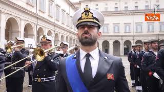 Zelensky a Roma, la bandiera ucraina al Quirinale