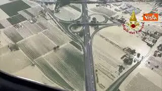 Maltempo Emilia-Romagna, il sorvolo in elicottero delle zone alluvionate nel Nord-Est
