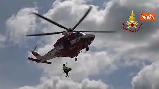 Alluvione in Emilia Romagna, Vigili del Fuoco salvano anziana bloccata in casa