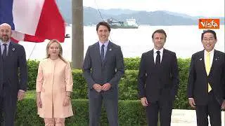 I leader del G7 posano per la foto al vertice del Giappone