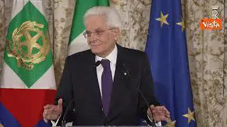 Mattarella (con cravatta viola) riceve al Quirinale le finaliste di Coppa Italia, Inter e Fiorentina