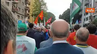 31 anni fa la strage di Capaci, il minuto di silenzio all'albero Falcone a Palermo