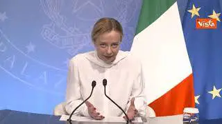 Meloni: Sono diventata secchiona perchè insicura e sottovalutata