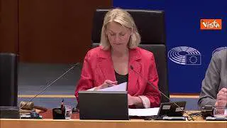 Parlamento Ue approva le norme per nuove forniture di armi, ecco il momento del voto