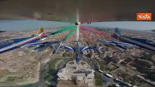 Il passaggio delle Frecce tricolori dal punto di vista della cabina del pilota