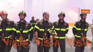 La Bandiera Tricolore campeggia sul Colosseo in occasione della Festa della Repubblica