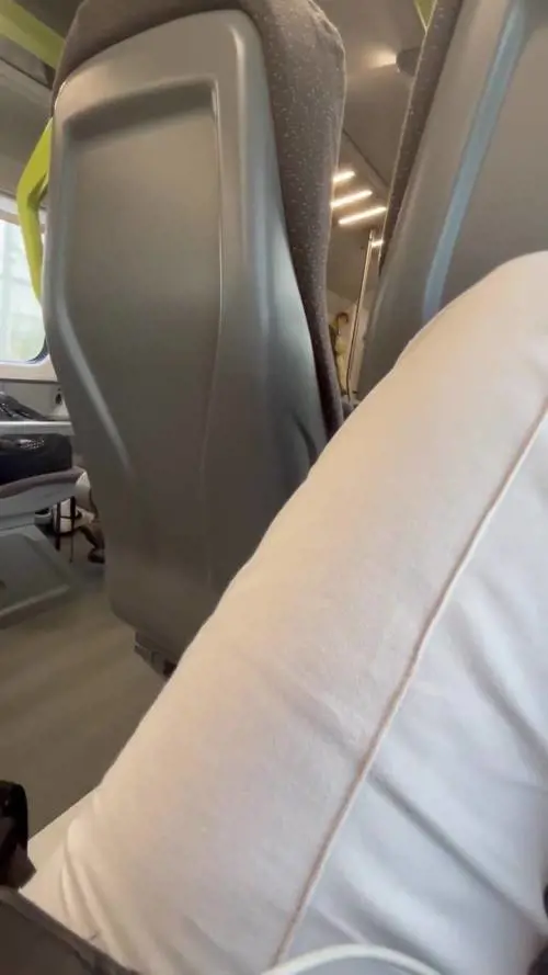 Controllore aggredito dal passeggero ubriaco senza bigleitto