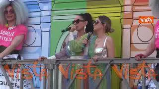 Paola e Chiara madrine del Roma Pride, l’edizione davanti al Colosseo