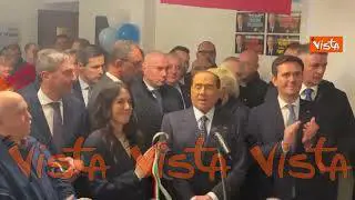 Berlusconi inaugura a Milano sede Forza Italia: “Ripartiamo per riconquistare l’Italia”
