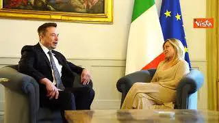 Meloni incontra Elon Musk a Palazzo Chigi, ecco le immagini