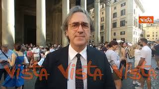 “Su gli stipendi, giù le emissioni”, la manifestazione di Avs al Pantheon