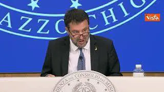 Salvini: Casco e assicurazione obbligatoria per i monopattini