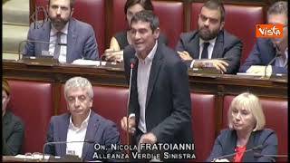 Fratoianni: Destra ossessionata da natalità, ma non si preoccupa del milione di bambini in povertà
