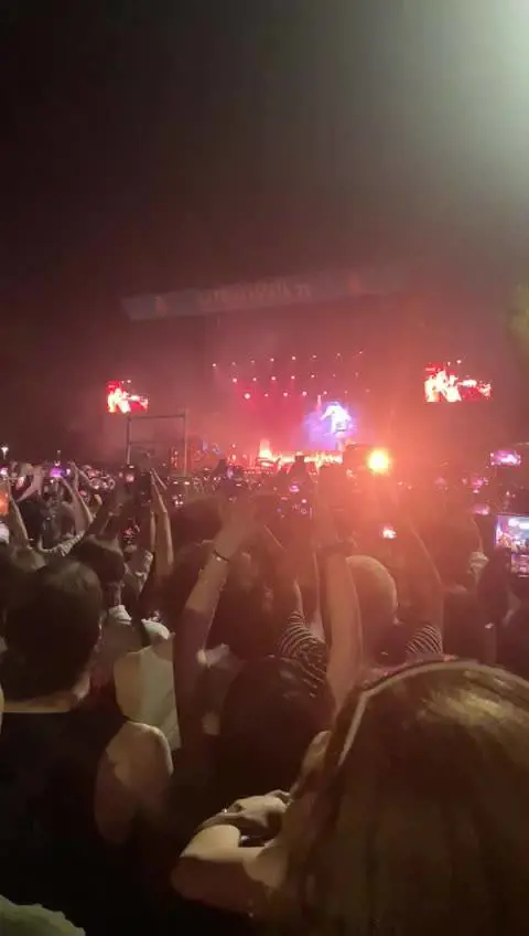 Lana Del Rey incanta in Versilia