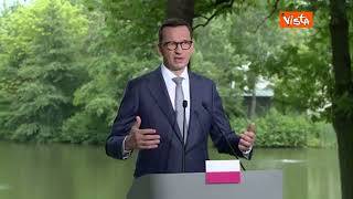 Morawiecki: "No al Patto sui migranti con obbligo di accoglienza"