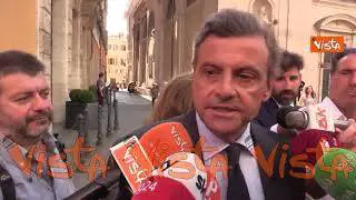 Calenda: "Santanchè valuti di fare un passo indietro"