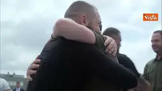 Zelensky rientra dalla Turchia con i soldati catturati a Mariupol