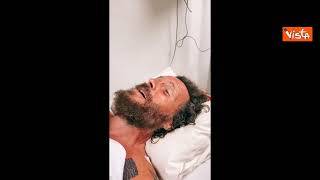 Jovanotti cade da bici a Santo Domingo: "Femore e clavicola rotti, mi devo operare"