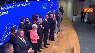 Al via il summit Ue-Celac, presenti 48 capi di Stato e governo. La foto di gruppo