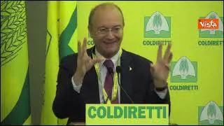 Valditara: "Nelle mense scolastiche torni cibo italiano e a km 0"