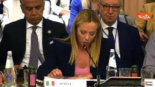 Meloni: Conferenza su migrazioni è dialogo tra pari. Immigrazione illegale danneggia ciascuno di noi