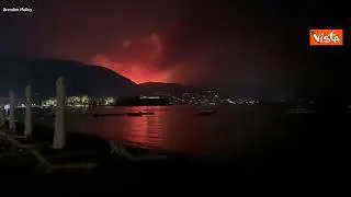 Incendi a Corfù, in Grecia. 17 villaggi evacuati. I video postati sui social