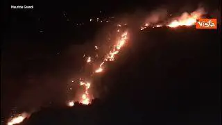 Incendi in Sicilia, i video da Mondello