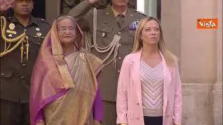 Meloni riceve il Primo Ministro della Repubblica Popolare del Bangladesh
