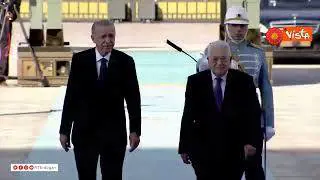 Erdogan riceve presidente palestinese Mahmoud Abbas ad Ankara