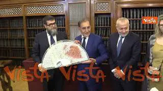 La consegna del Ventaglio dell'Associazione Stampa Parlamentare al Presidente del Senato La Russa